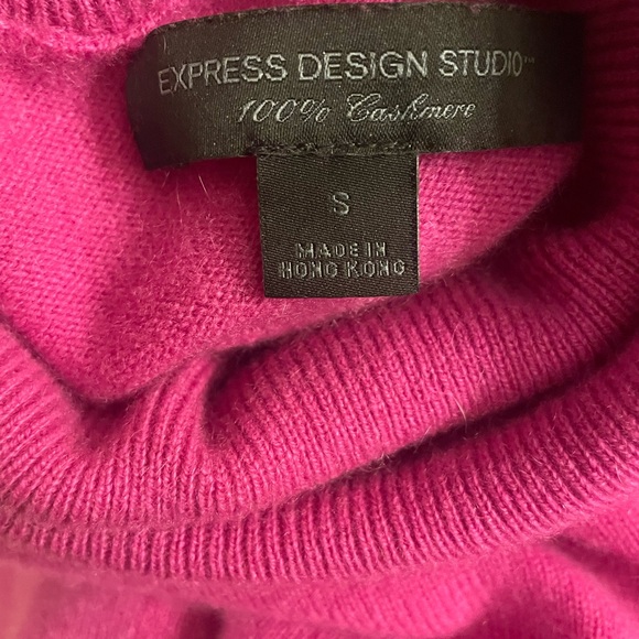 Express Pink 100% Cashmere Turtleneck Sweater Small Soft Lightweight Knit READ - Picture 7 of 9